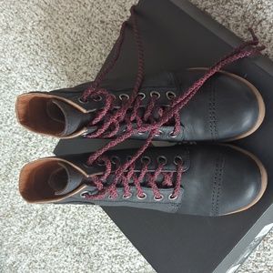 Sorel Joan of Arc Boots